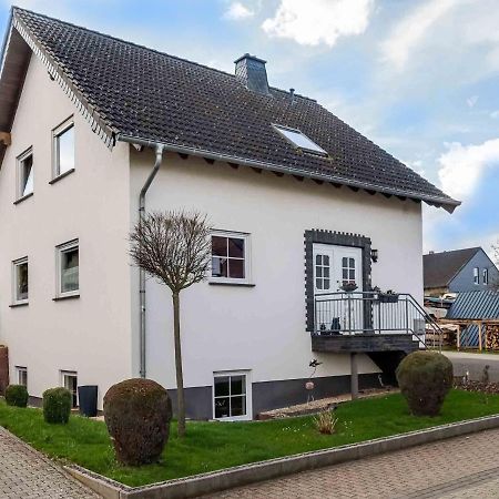 Holiday Home In The Eifel-Mosel With Garden Roes Kültér fotó