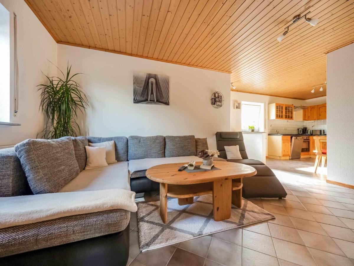 Holiday Home In The Eifel-Mosel With Garden Roes Kültér fotó
